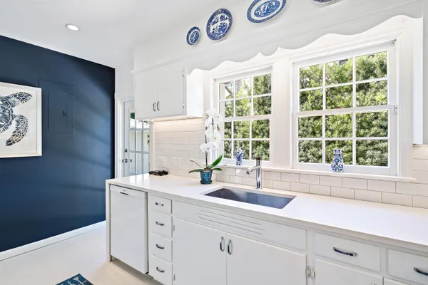 $20,000 | 230 Colonial Lane, Palm Beach, FL 33480