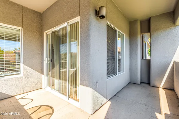 $339,900 | 7401 West Arrowhead Clubhouse Drive, Unit 2079, Glendale, AZ 85308