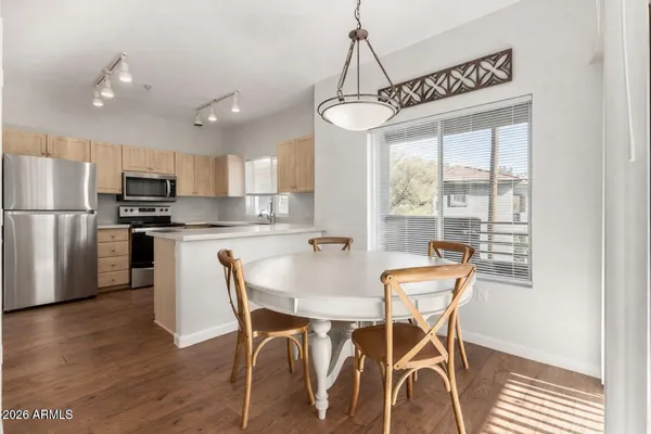 $339,900 | 7401 West Arrowhead Clubhouse Drive, Unit 2079, Glendale, AZ 85308