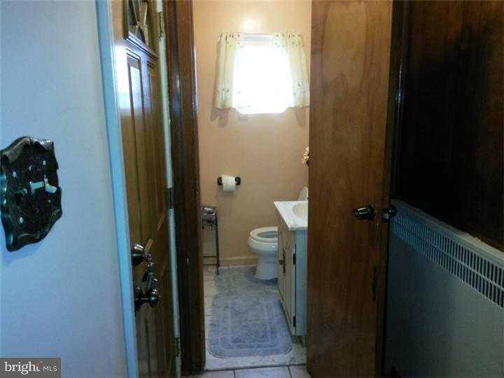 345 Hampden Road Upper Darby, PA 19082 - Photo 7 of 14 Bathroom
