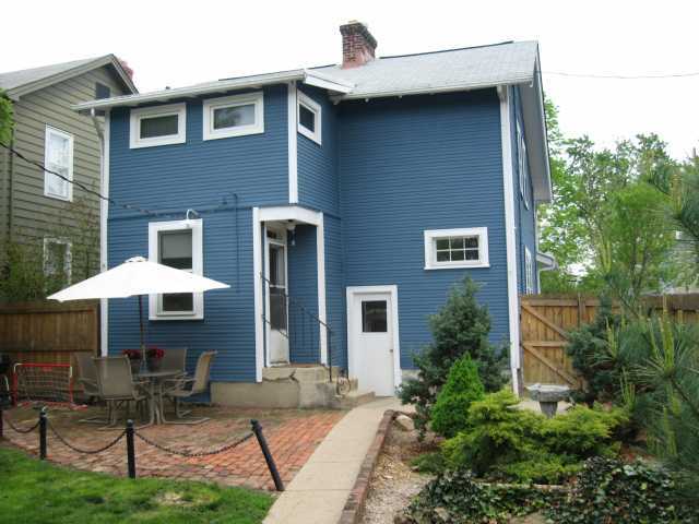 861 South Cassingham Road Columbus, OH 43209 - Photo 3 of 14