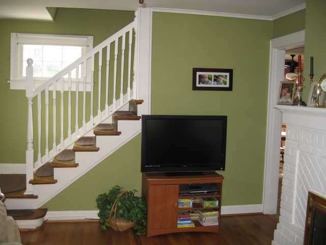 861 South Cassingham Road Columbus, OH 43209 - Photo 5 of 14