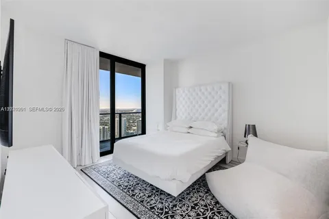 $715,000 | 1300 South Miami Avenue, Unit 3709, Miami, FL 33130