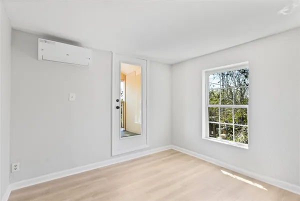 $1,400 | 2507 37th Street, Unit B, Galveston, TX 77550