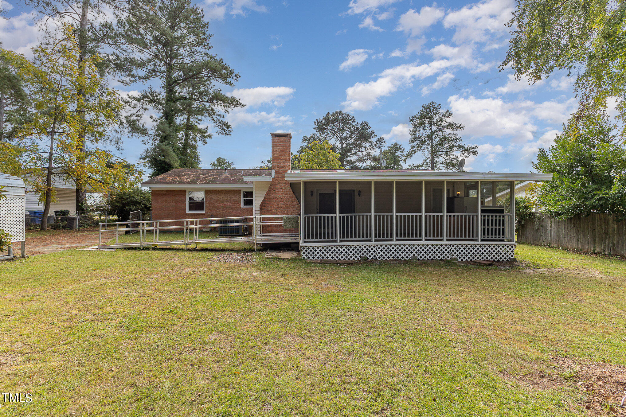 841 Brighton Road Fayetteville, NC 28314 - Photo 28 of 30 Large Backyard