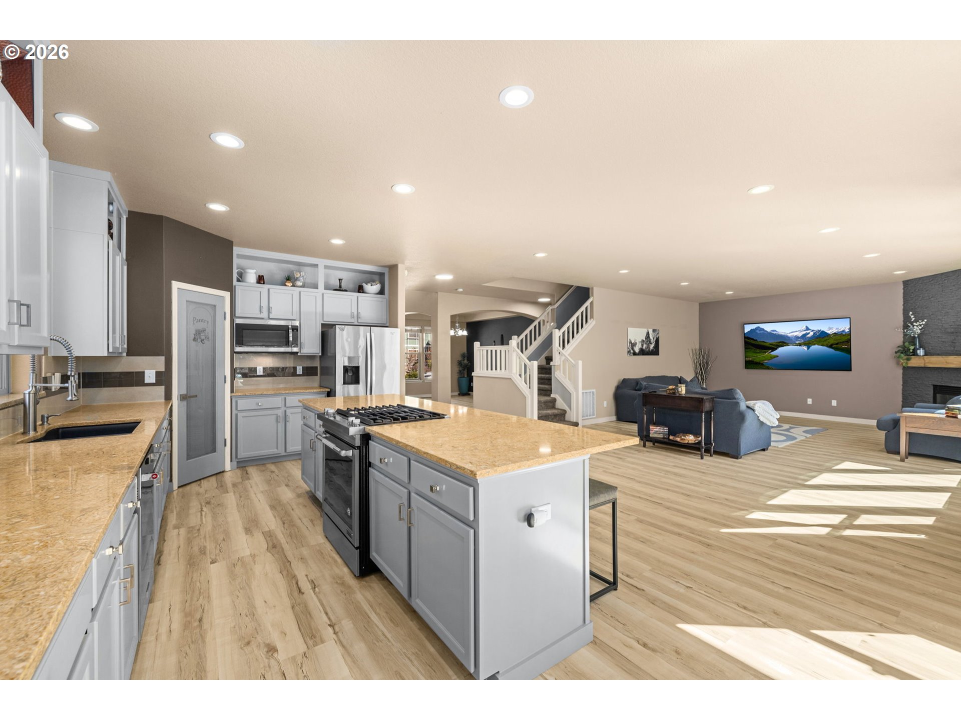 2007 Southwest 194th Avenue Beaverton, OR 97003 - Photo 15 of 47