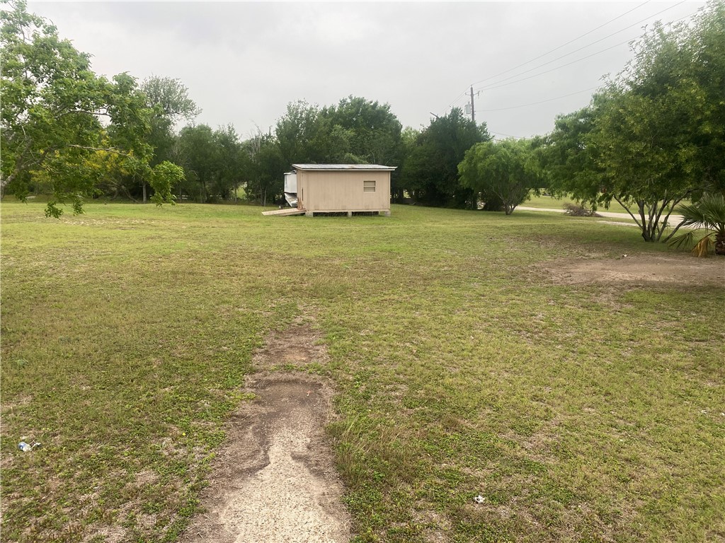 908 Power Street Refugio, TX 78377 - Photo 3 of 10