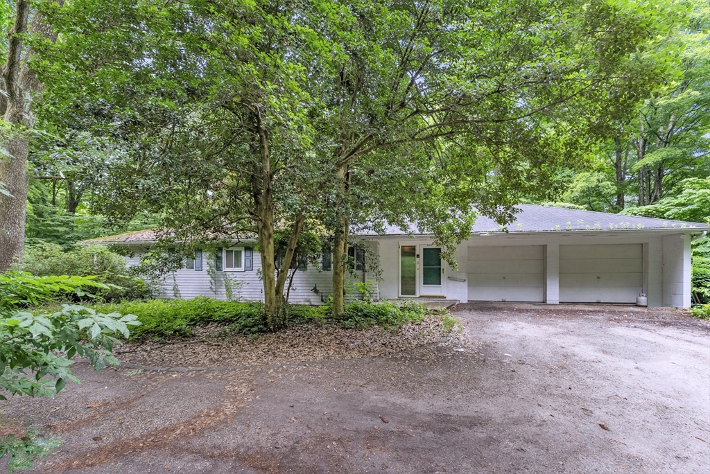 505 Mountain Road Wilbraham, MA 01095 - Photo 1 of 35 a front view of a house with garden