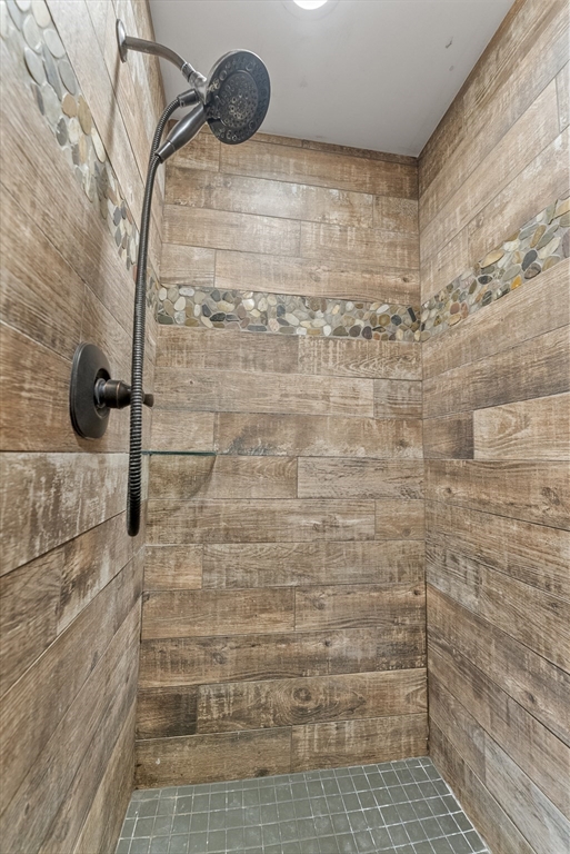 505 Mountain Road Wilbraham, MA 01095 - Photo 20 of 35 a bathroom with a shower