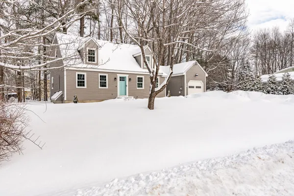 $825,000 | 7 Winterbrook Drive, York, ME 03909