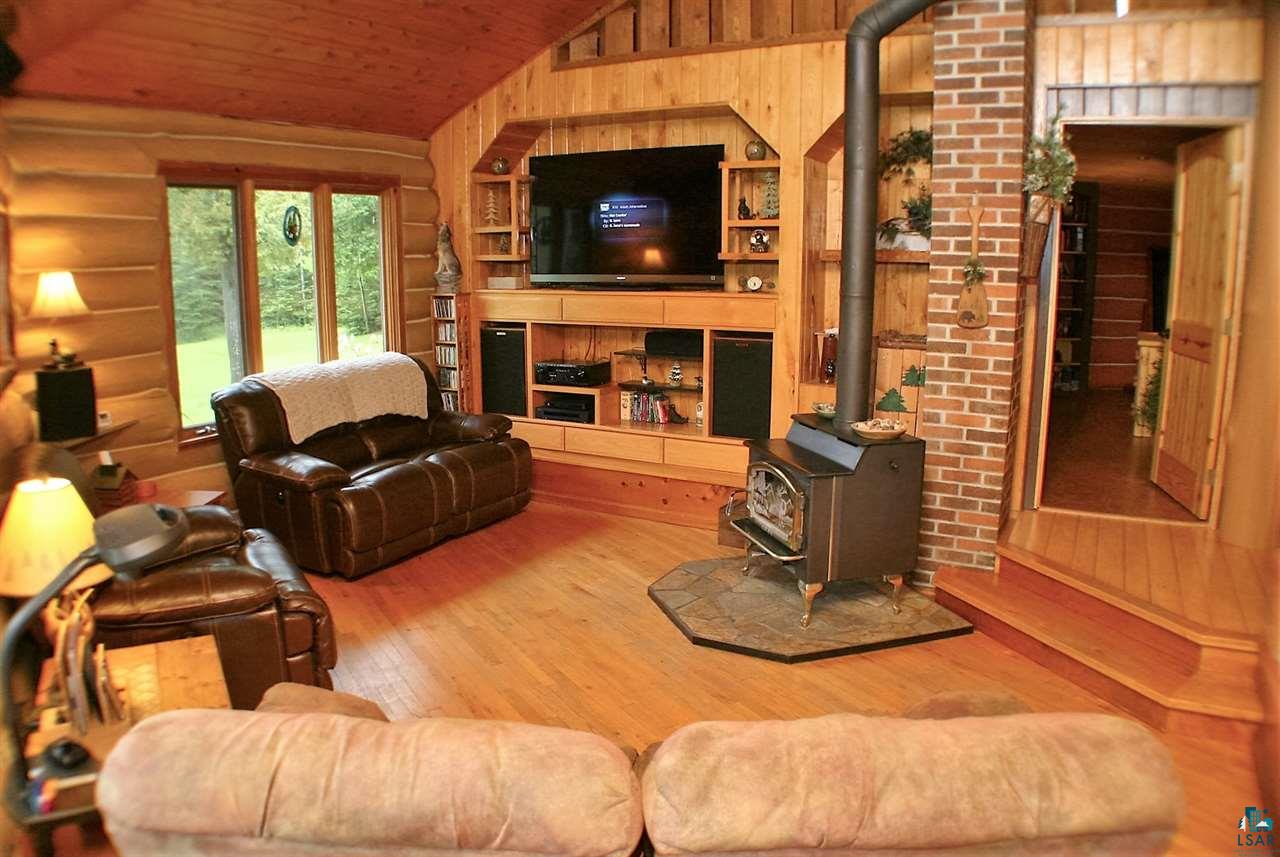 2256 Fors Road Two Harbors, MN 55616 - Photo 8 of 24 Living room