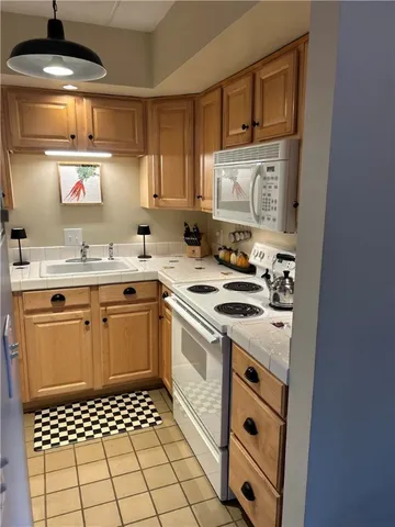 $410,000 | 23 Cliffside Drive, South Bristol, NY 14424