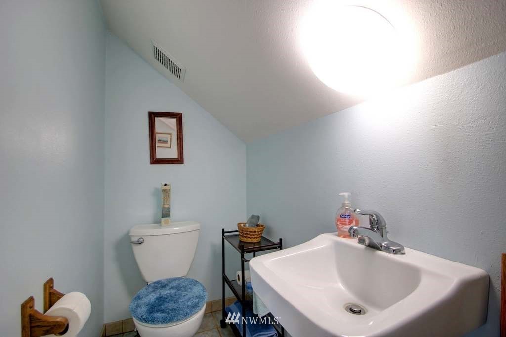 4464 Mosquito Lake Road Deming, WA 98244 - Photo 22 of 25 Gallery Image 22