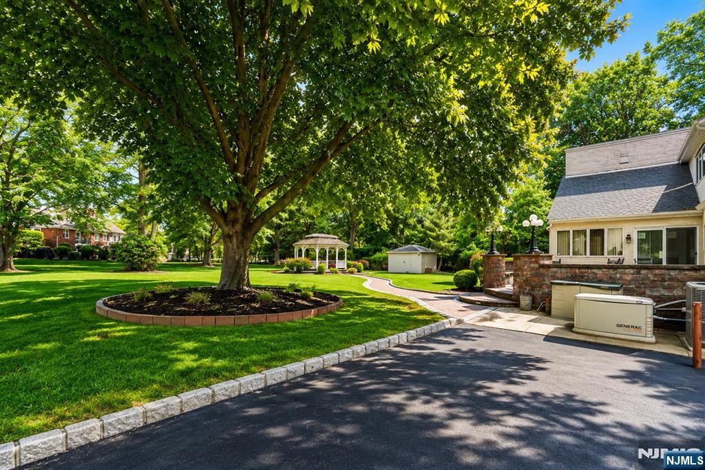 690 Soldier Hill Road Oradell, NJ 07649 - Photo 12 of 50