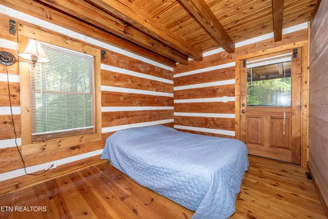 $395,000 | 311 Domar Drive, Townsend, TN 37882