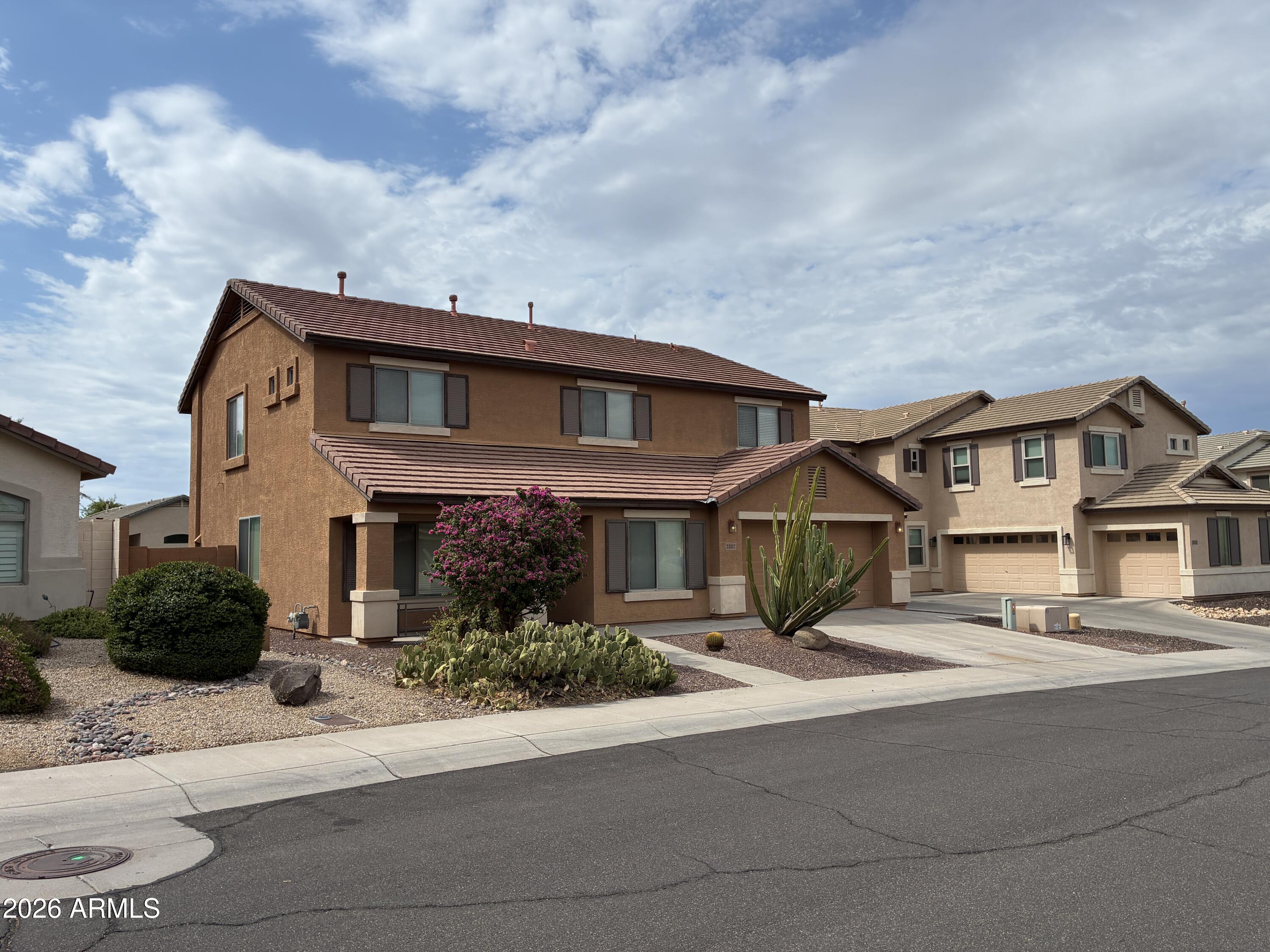 2217 West Steed Ridge Phoenix, AZ 85085 - Photo 2 of 49 IMG_8882