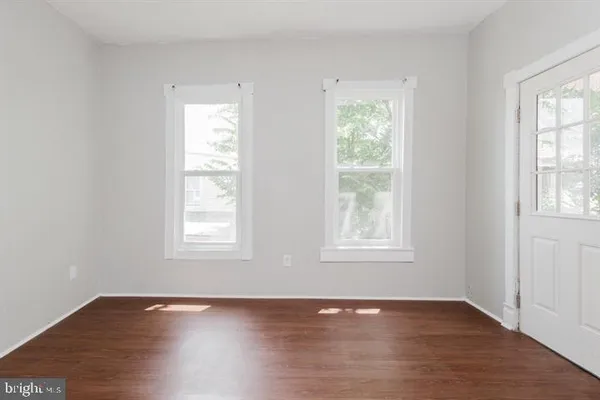 $1,950 | 315 South Queen Street, Martinsburg, WV 25401
