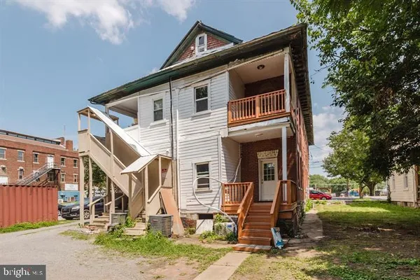 $1,950 | 315 South Queen Street, Martinsburg, WV 25401