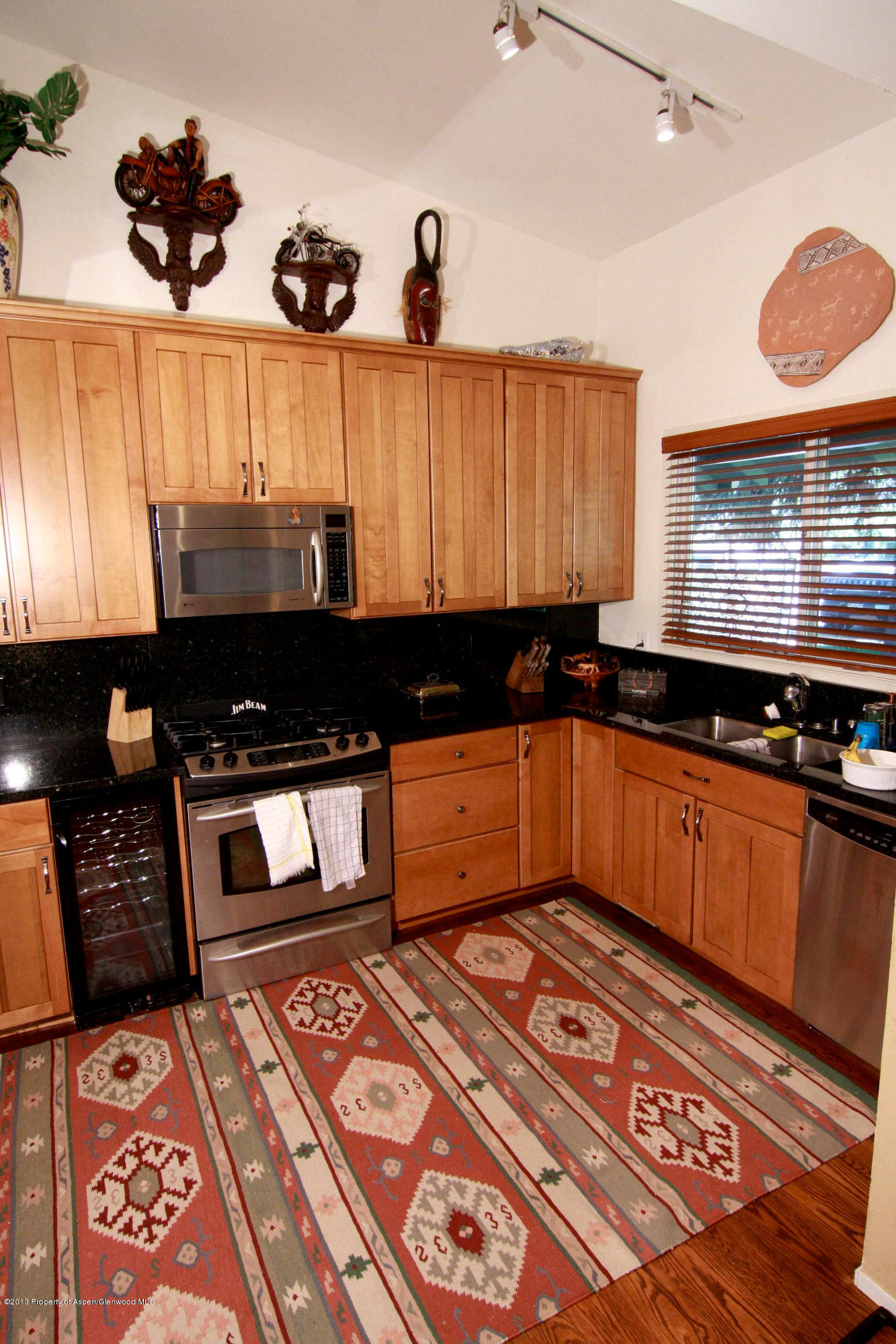 4070 Lower River Road, Unit 4 Snowmass, CO 81654 - Photo 11 of 22 IMG_0148_Lowrez