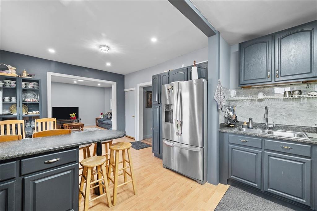 419 Ridge Avenue Carnegie, PA 15106 - Photo 14 of 50