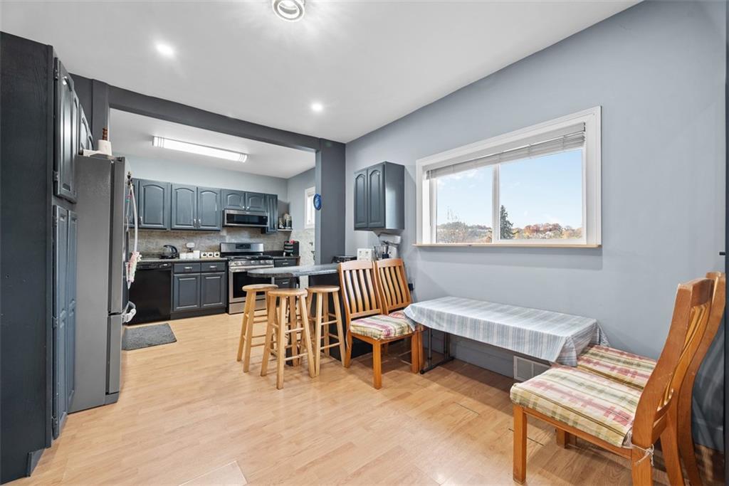 419 Ridge Avenue Carnegie, PA 15106 - Photo 9 of 50