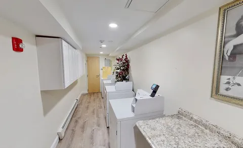 $4,000 | 9 Anderson Street, Unit 1R, Boston, MA 02114