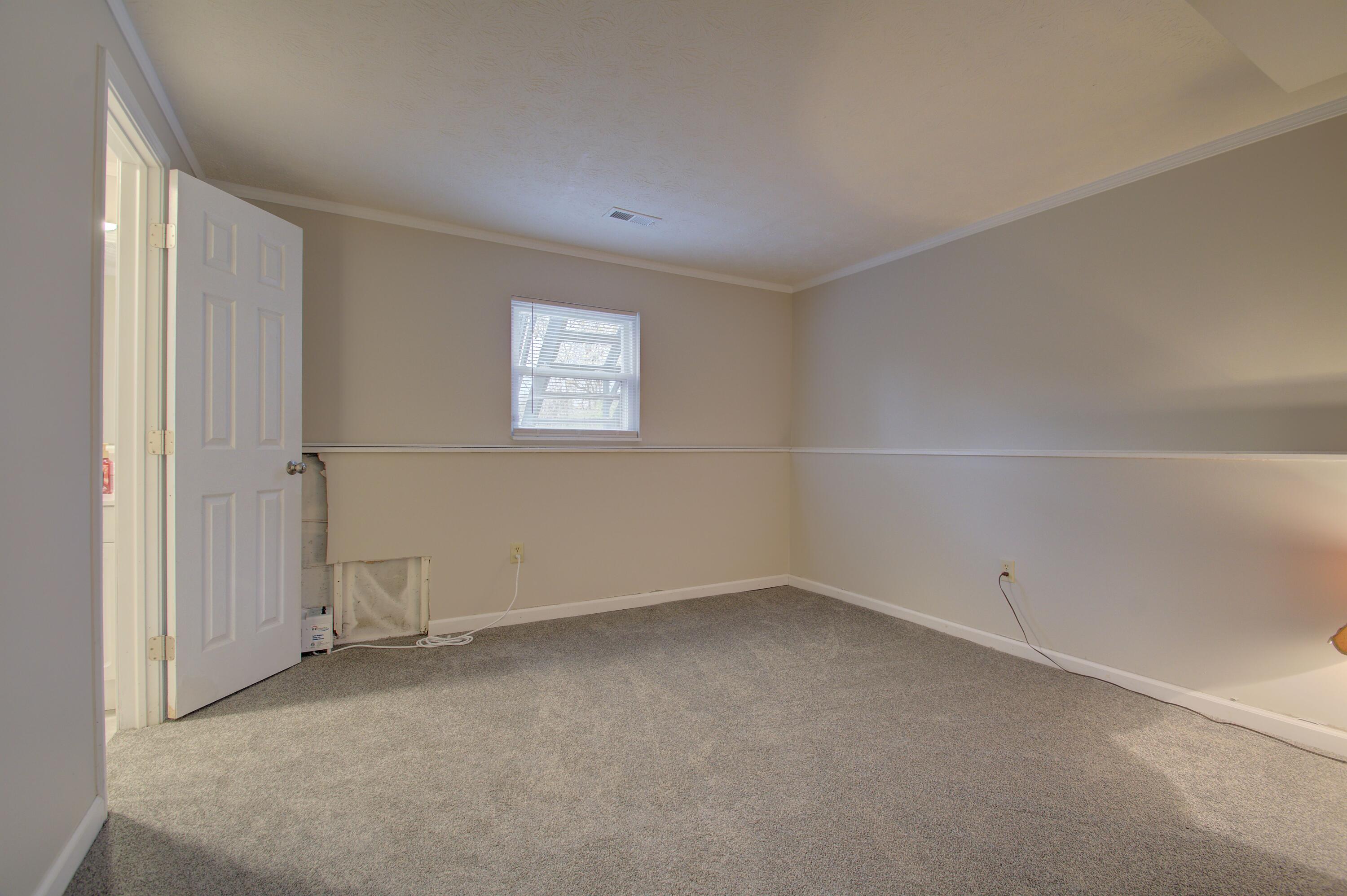 427 Ridgeview Drive Erlanger, KY 41018 - Photo 19 of 26 DSC_9046_47_48_49_50Interior01