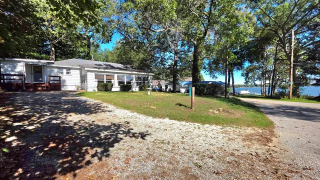 $177,500 | 11060 East Mohawk Road, Walkerton, IN 46574