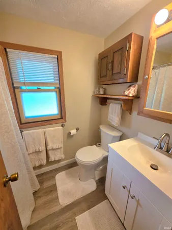 $166,000 | 11060 East Mohawk Road, Walkerton, IN 46574
