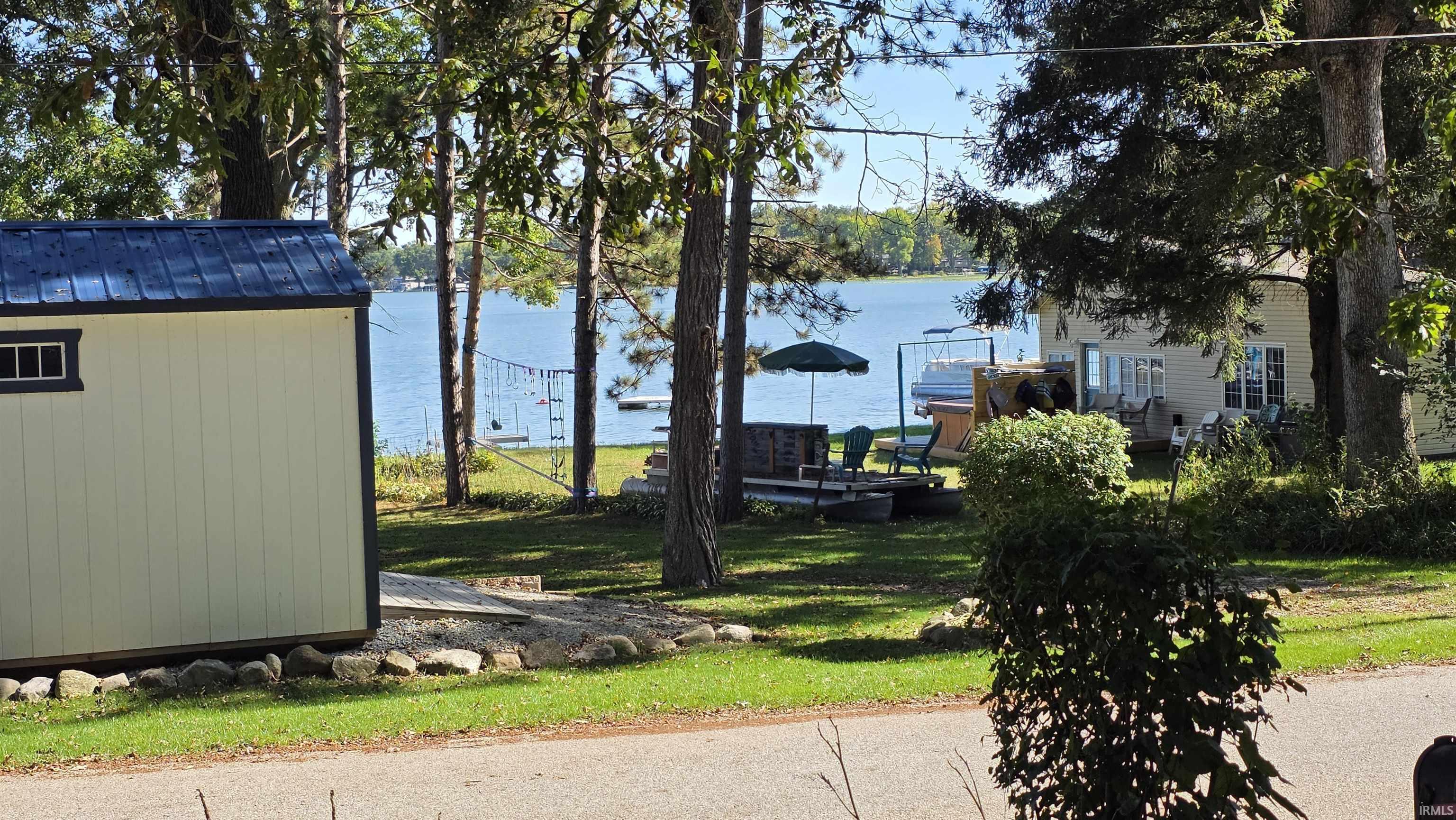 11060 East Mohawk Road Walkerton, IN 46574 - Photo 2 of 29