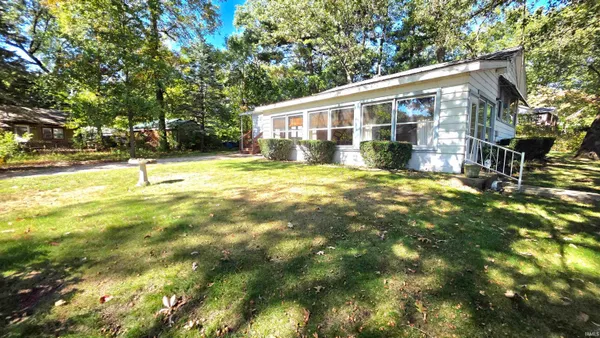 $166,000 | 11060 East Mohawk Road, Walkerton, IN 46574