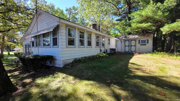 $166,000 | 11060 East Mohawk Road, Walkerton, IN 46574