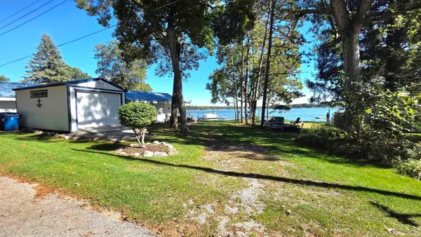 $166,000 | 11060 East Mohawk Road, Walkerton, IN 46574