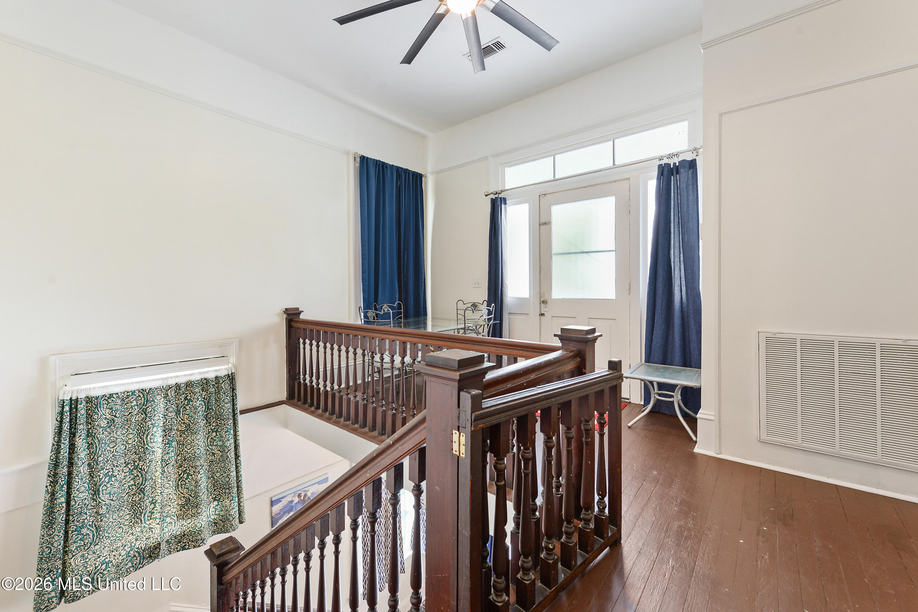 620 Howard Avenue Biloxi, MS 39530 - Photo 16 of 37 016