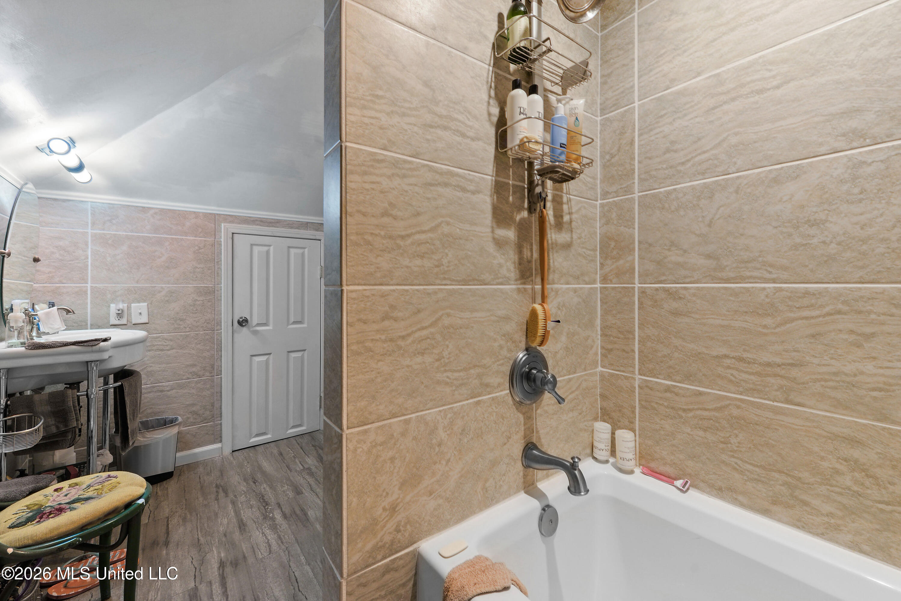 620 Howard Avenue Biloxi, MS 39530 - Photo 29 of 37 029