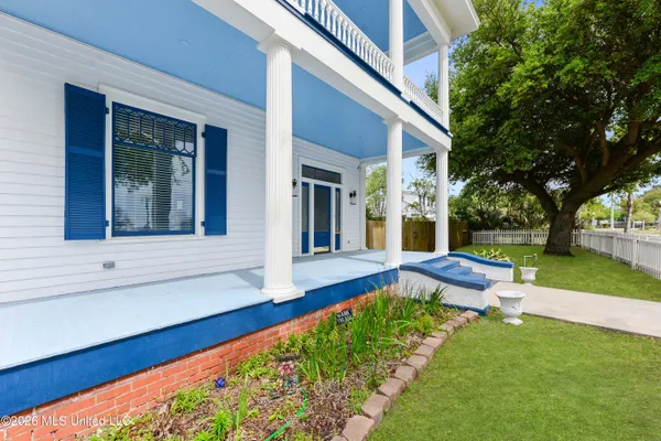 $695,000 | 620 Howard Avenue, Biloxi, MS 39530