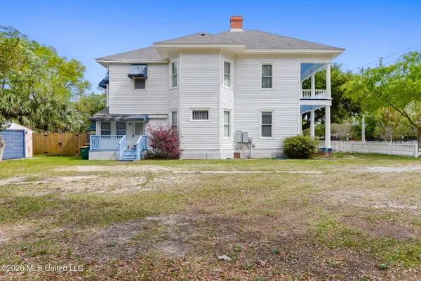 $695,000 | 620 Howard Avenue, Biloxi, MS 39530