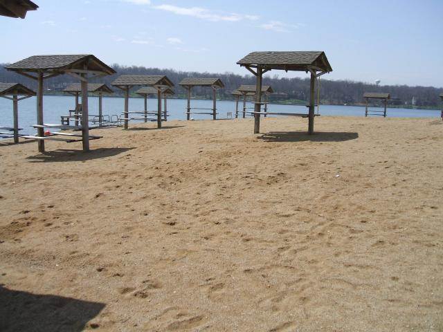 832 Drexel Road Lake Summerset, IL 61019 - Photo 7 of 11 a an outdoor space with swimming pool