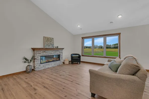 $599,900 | 1958 68th Avenue North, St. Cloud, MN 56303