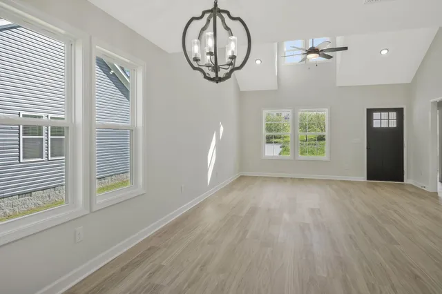 $1,950 | 210 South Westland Avenue, Gallatin, TN 37066