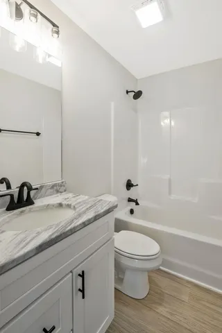 $1,950 | 210 South Westland Avenue, Gallatin, TN 37066