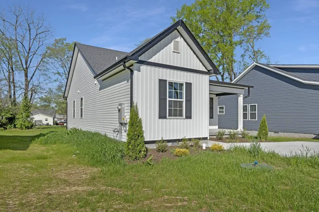 $1,950 | 210 South Westland Avenue, Gallatin, TN 37066