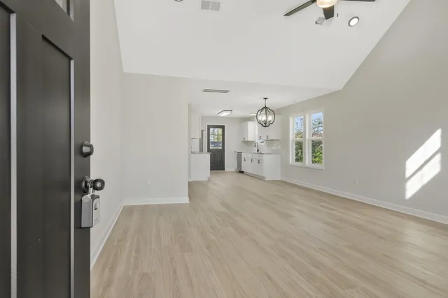 $1,950 | 210 South Westland Avenue, Gallatin, TN 37066