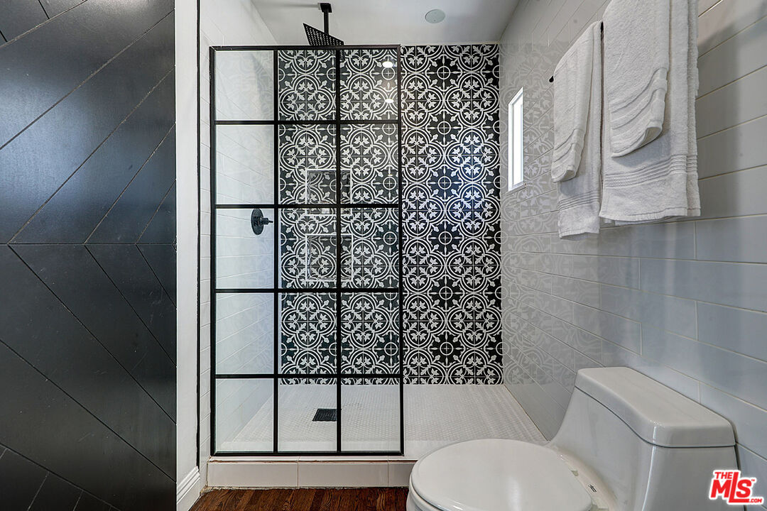 1260 West 81st Street Los Angeles, CA 90044 - Photo 23 of 33