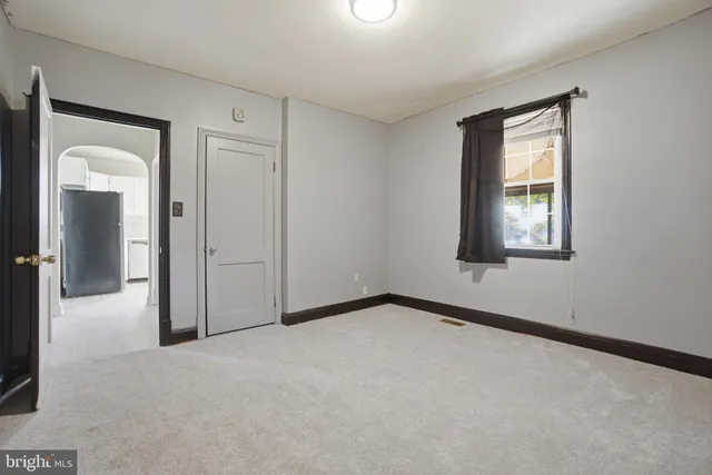 $300,000 | 121 1st Avenue, Halethorpe, MD 21227