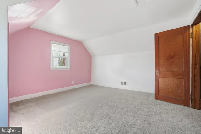 $300,000 | 121 1st Avenue, Halethorpe, MD 21227