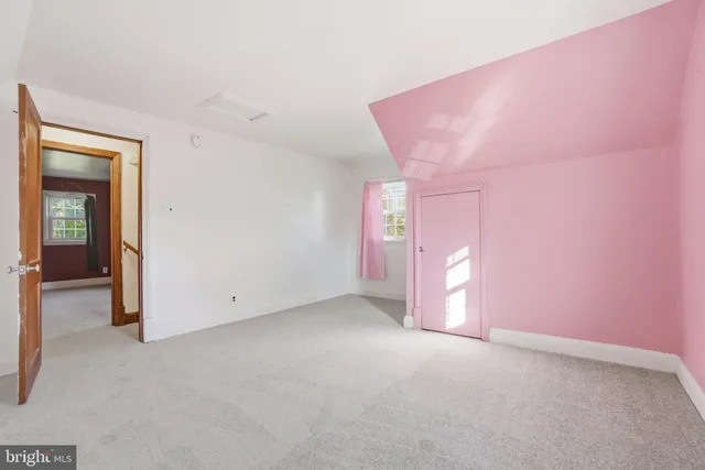 $300,000 | 121 1st Avenue, Halethorpe, MD 21227