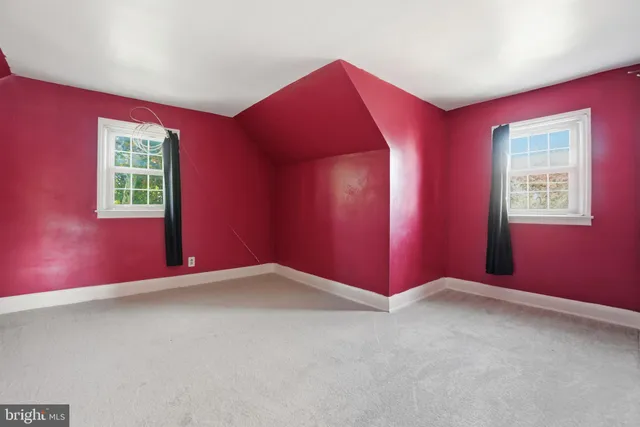 $300,000 | 121 1st Avenue, Halethorpe, MD 21227