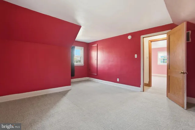 $300,000 | 121 1st Avenue, Halethorpe, MD 21227