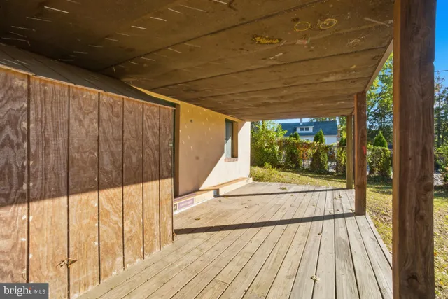 $300,000 | 121 1st Avenue, Halethorpe, MD 21227